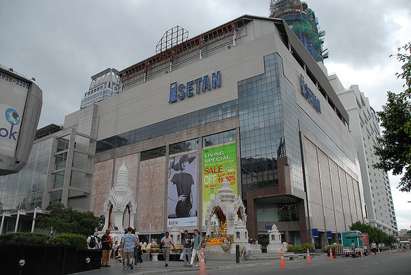 曼谷central world商圈购物攻略(含Zen,Isetan)