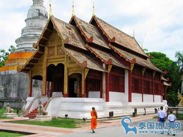 清迈必去的三大寺庙之一的帕辛寺