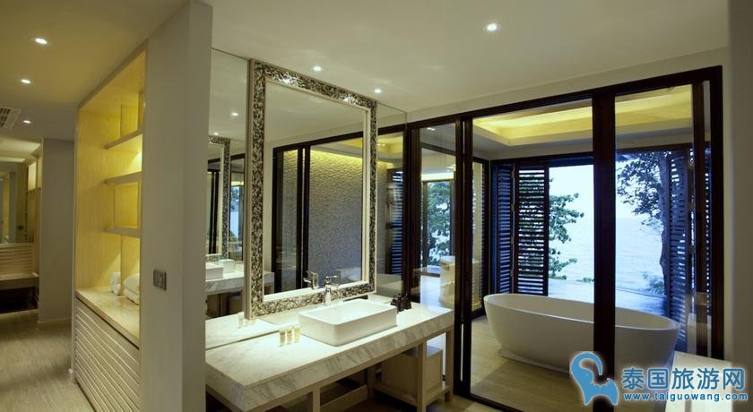 普吉阿卡迪亚铂尔曼度假酒店Pullman Phuket Arcadia