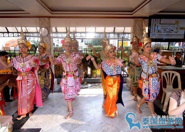 四面佛 (Erawan Shrine)