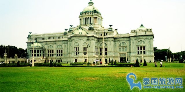 旧国会大厦 Ananta Samakhom Throne Hall