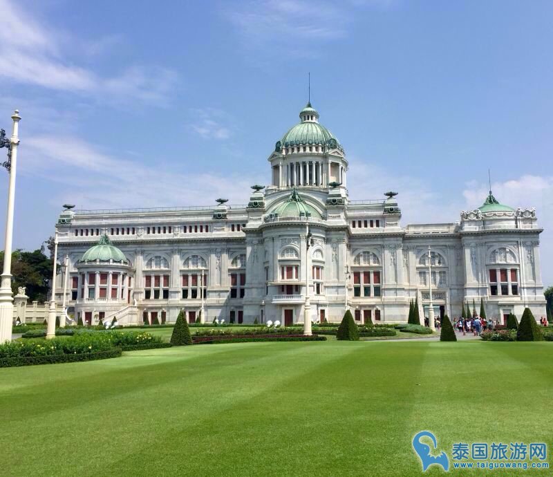 旧国会大厦 Ananta Samakhom Throne Hall