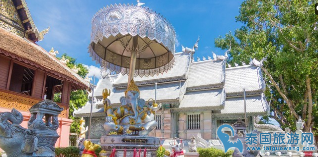 泰国最有特色寺庙之一“清迈银寺”