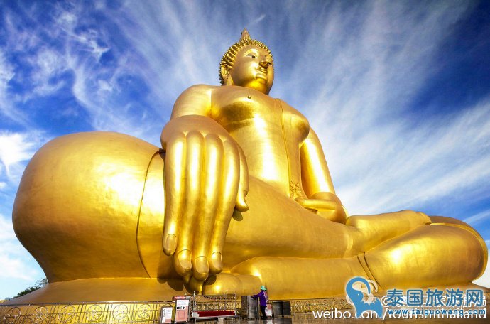 曼谷极具特色且人少的寺庙-- Wat Muang