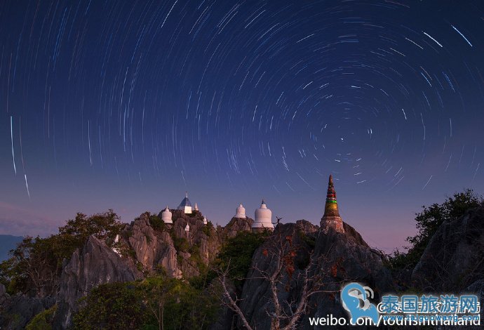 泰国本地人都不知道的寺庙：Wat Phrabat Pu Pha Dae