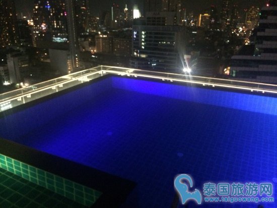 曼谷无边泳池酒店推荐