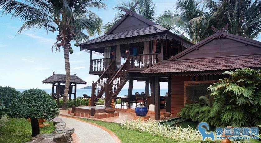 东南亚风格的木屋连排别墅酒店