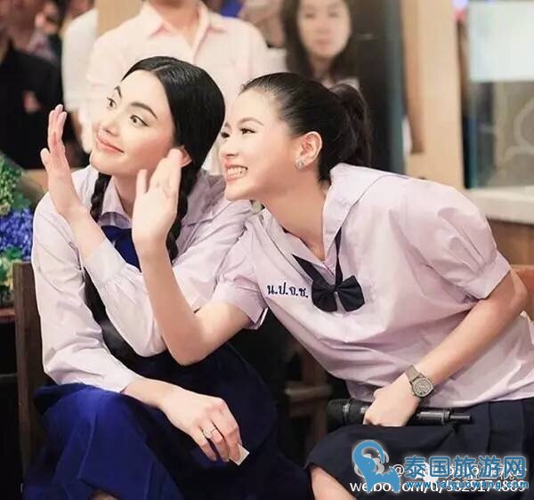 Mai Davika＆Baifern着校服装共同出席某活动