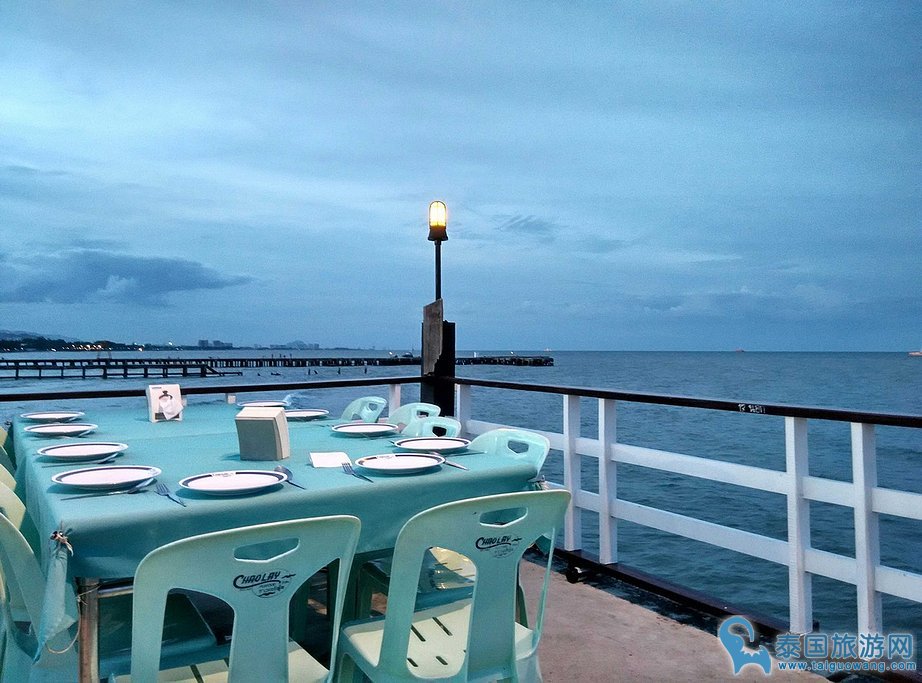 华欣当地好吃不贵的餐厅：超雷海鲜餐厅