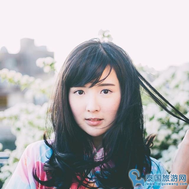 泰國好聲音甜美性感美女Beer 撞臉何潔有木有？