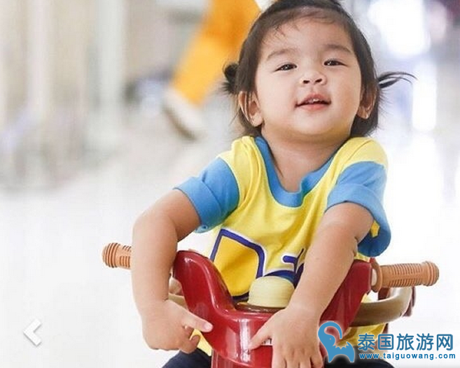已逝明星Por儿时照片曝光,女儿和他惊人相似