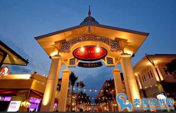 泰国曼谷河边夜市：泰国必去的一个新兴夜市