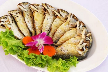 泰国人公认最好吃的鱼：蒸鲭鱼