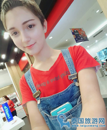 泰国最美男高中生网络爆红,百家化妆品商邀请代言