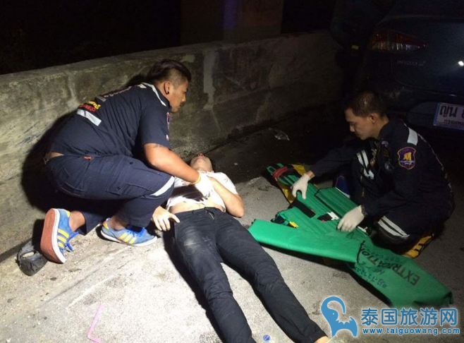 泰国男星Jthanakit昨天凌晨3点发生车祸,车头面目全非
