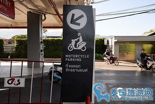 在清迈如何为租的车自助加油