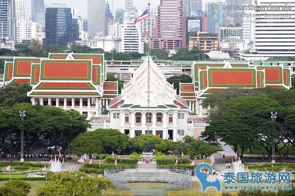 朱拉隆功大学