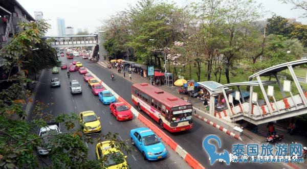 泰国搭计程车泰划算 泰国计程车 费用查询4.jpg