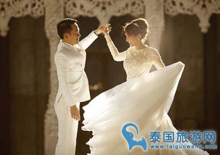祝福！Noey与富豪男友10月举办婚礼