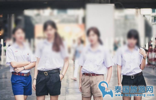 泰国女生穿男生校服遭批 4名女生道歉并被罚款