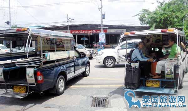 泰国Pattaya芭达雅蓝色双条车2.jpg
