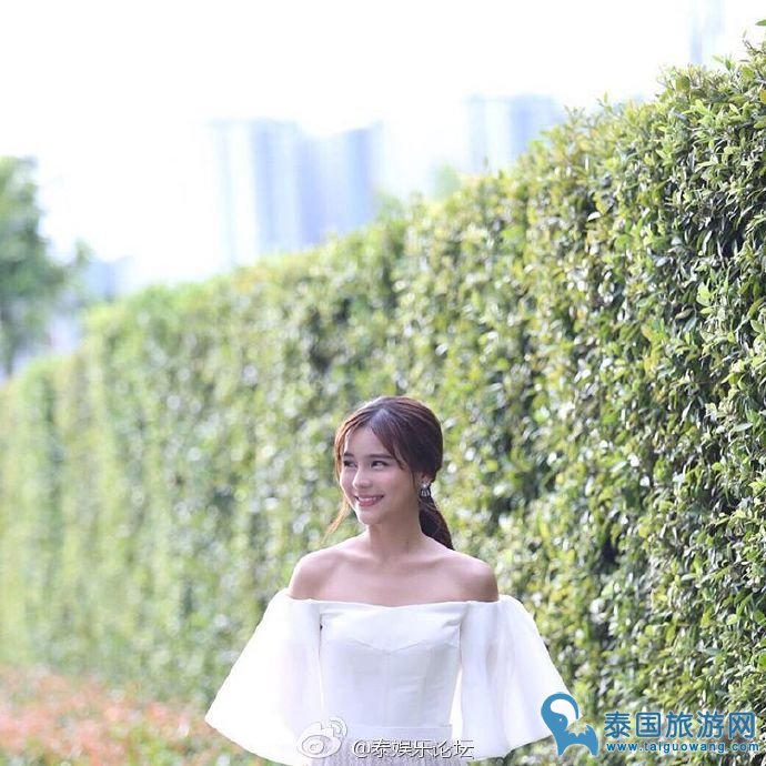 李海娜Aom近日将飞北京录制节目 主演的《意外爱情》将上线
