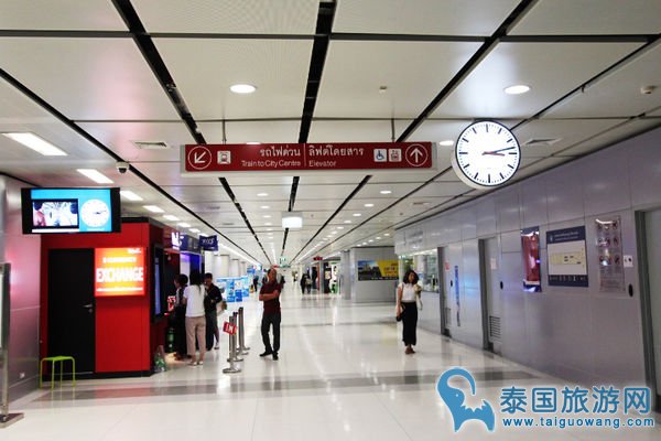 曼谷素旺那普机场行李寄存与托运攻略:Bellugg绿色大象帮你轻松解决