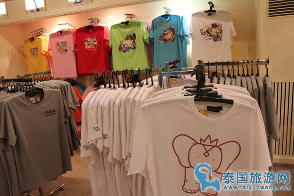 普吉岛幻多奇游记之内部游玩设施和特色商店