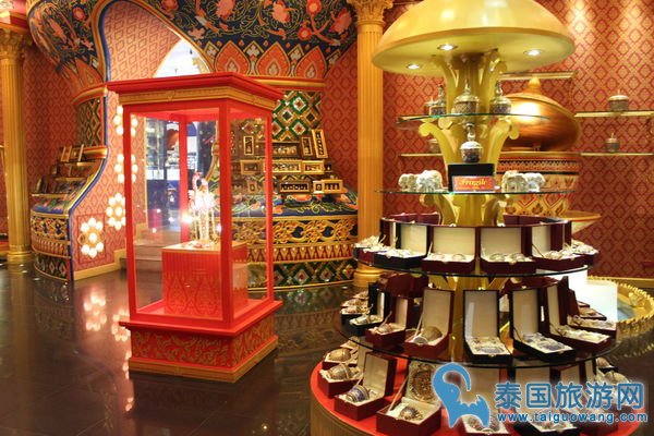 普吉岛幻多奇游记之内部游玩设施和特色商店