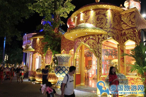 普吉岛幻多奇游记之内部游玩设施和特色商店