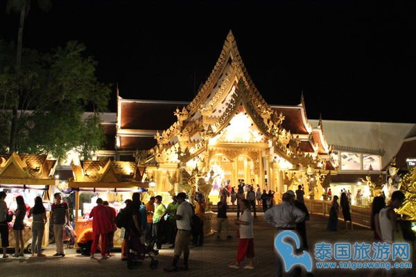 普吉岛幻多奇游记（三）美食自助餐厅好吃的停不下来