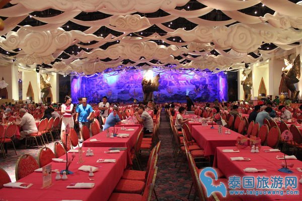 普吉岛幻多奇游记(三)美食自助餐厅好吃的停不下来