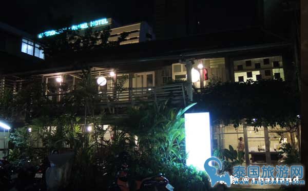 捷运站Sala Daeng附近特色泰屋按摩店Ruen-Nuad Massage Studiobts