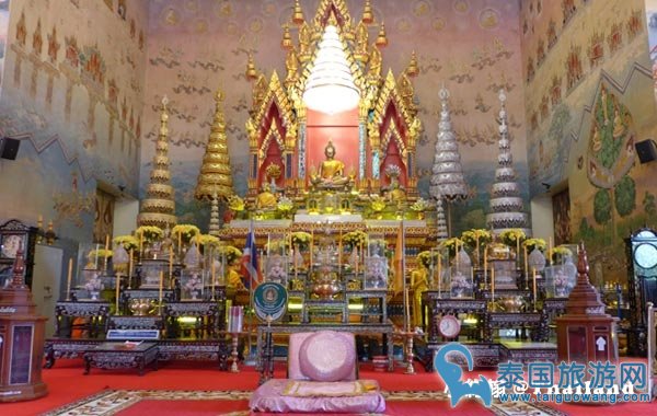 泰国廊开自助游必去绝美景点：Wat Pho Chai寺庙