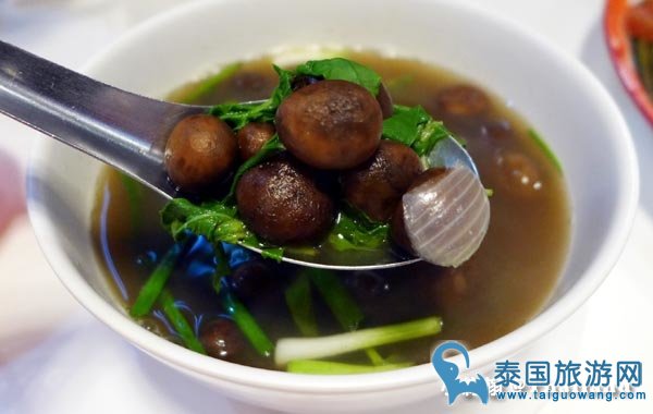 乌隆他尼UD TOWN夜市购物游记
