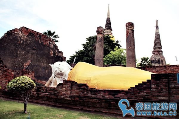 大城Wat Yai Chai Mongkol亚柴蒙考寺 大佛穿衣