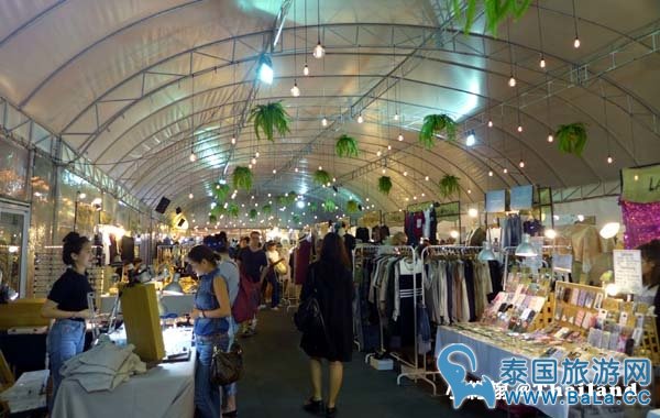 曼谷最有趣的创意夜市是哪个--TGIF Market周末文青创意市集