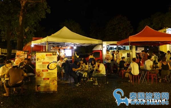曼谷最有趣的创意夜市是哪个--TGIF Market周末文青创意市集