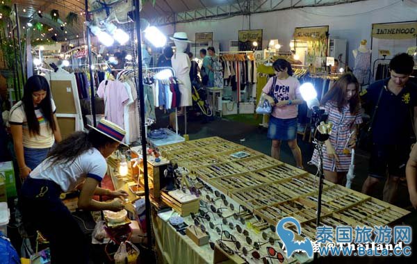 曼谷最有趣的创意夜市是哪个--TGIF Market周末文青创意市集