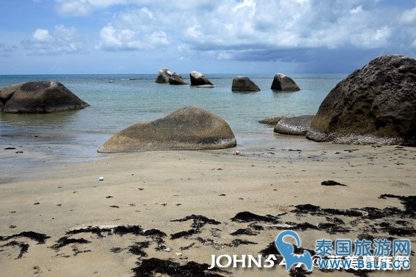 苏美岛骑机车环岛7.Hua Thanon Beach 华塔侬海滩5.jpg