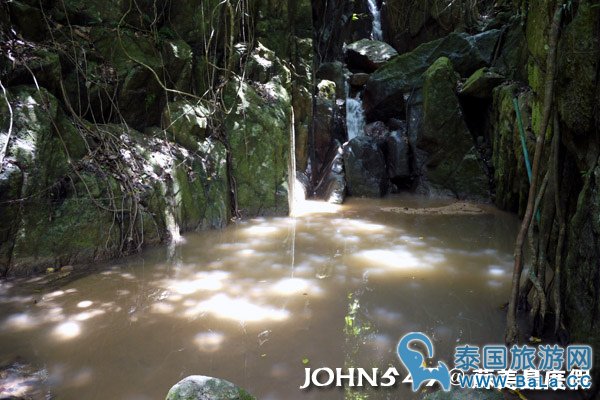 苏美岛骑机车环岛9.Wang Sao Thong waterfall 瀑布3.jpg