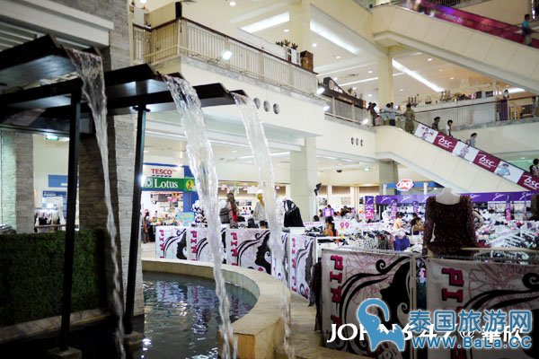 泰国华欣Market Village百货公司与创意小市集10