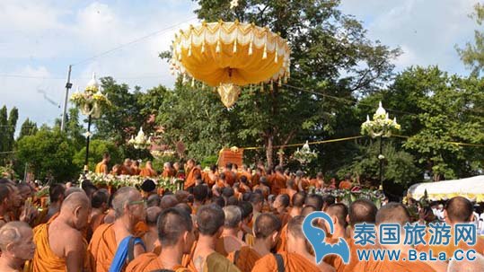 孔敬府巴实派汕佛寺住持火化 上万僧俗参加仪式