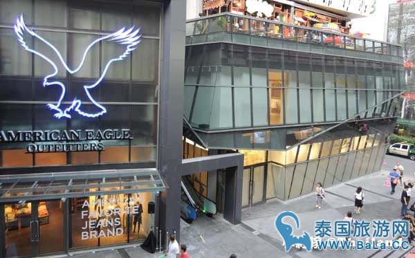 曼谷暹罗广场Siam Square One百货商场-American Eagle Outfitters.jpg