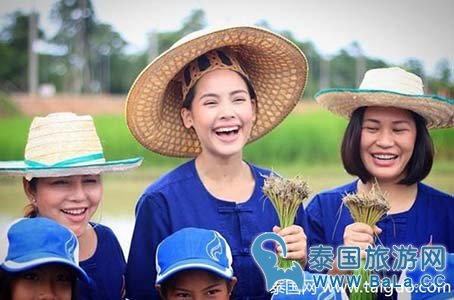 yaya连插秧都美成这样!还有谁?