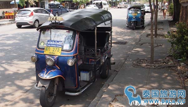 清迈交通工具- 嘟嘟车tuk tuk.jpg