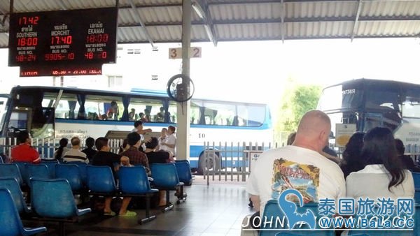 芭达雅玩水篇]曼谷搭巴士到Pattaya@EKKAMAI站-巴士东站41