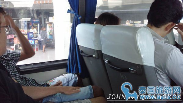 芭达雅玩水篇]曼谷搭巴士到Pattaya@EKKAMAI站-巴士东站8