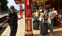华欣火车站实施全天24小时监控状态 望乘客不用紧张
