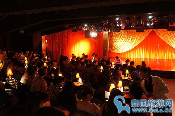 曼谷好看小众的人妖秀场--Calypso Cabaret Show 小而美的精致剧场